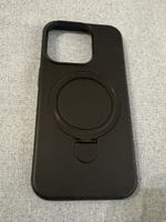 Schwarzes iPhone 15 Pro Hülle mit Ständer neu