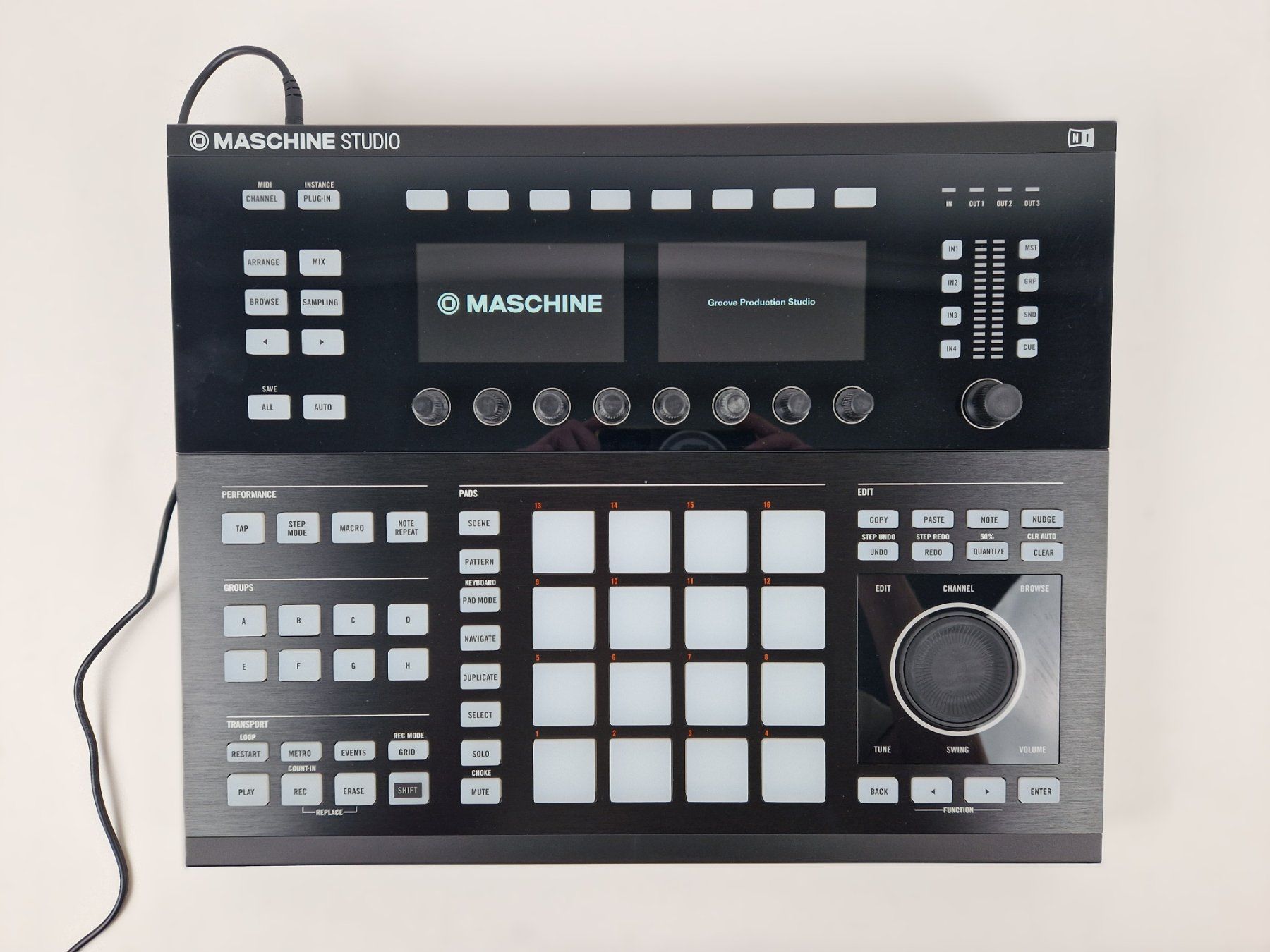 Instruments de musique: Maschine Studio Black – Neuf (Voir description) à Basel par Restwert_Basel 2