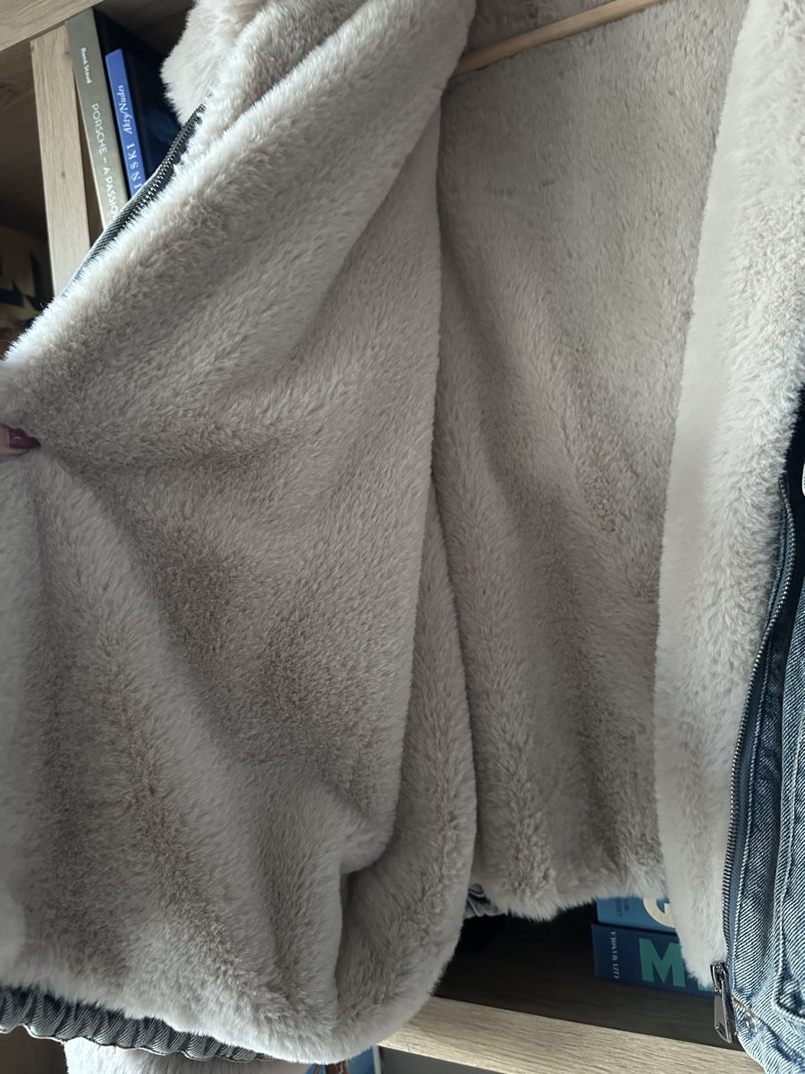 Jacken: Veste en jeans et fourrure – Neu (gemäss Beschreibung) aus La Croix (Lutry) von secondhandZara 1