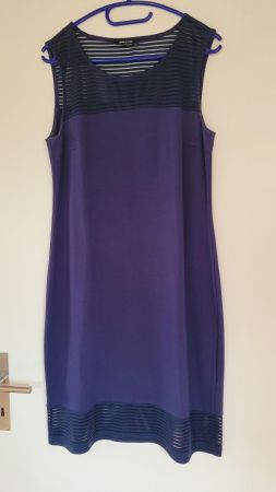 Kleid dunkelblau von more&more, Grösse 40