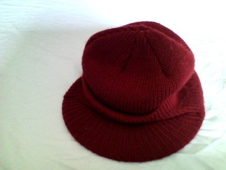 Mütze Kappe gestrickt, bordeauxrot, neuwertig