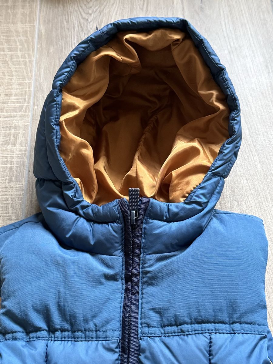 Zara Altro abbigliamento per bambino: Gilet Zara, Gr. 104 – Usato da Schlattingen venduto da ReCoGi 1