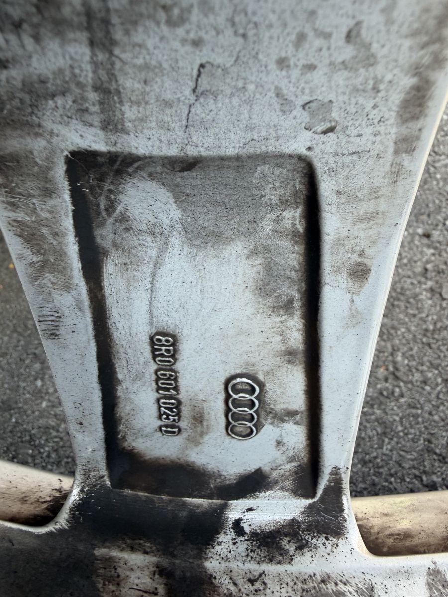 Audi Pneus & Kompletträder: Original Audi Q5 Zoll – Gebraucht aus Mollis von BSL10 6