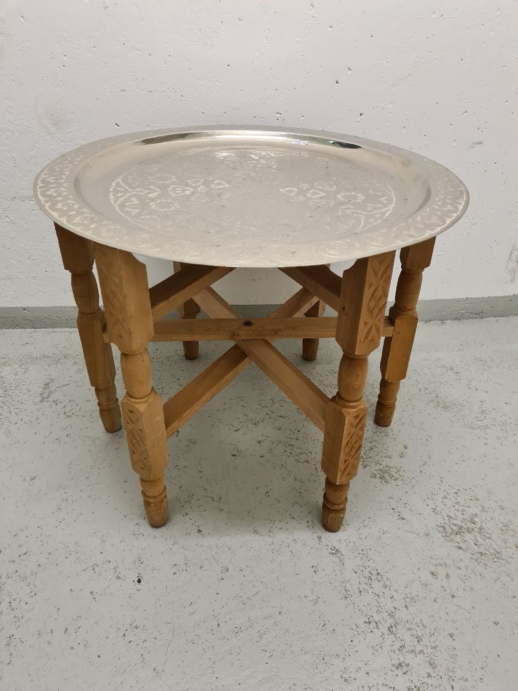 Tavoli: marokkanischer Teetisch silbrig 60cm – Nuovo e nell'imballaggio originale da Bremgarten AG venduto da Deseodec 2