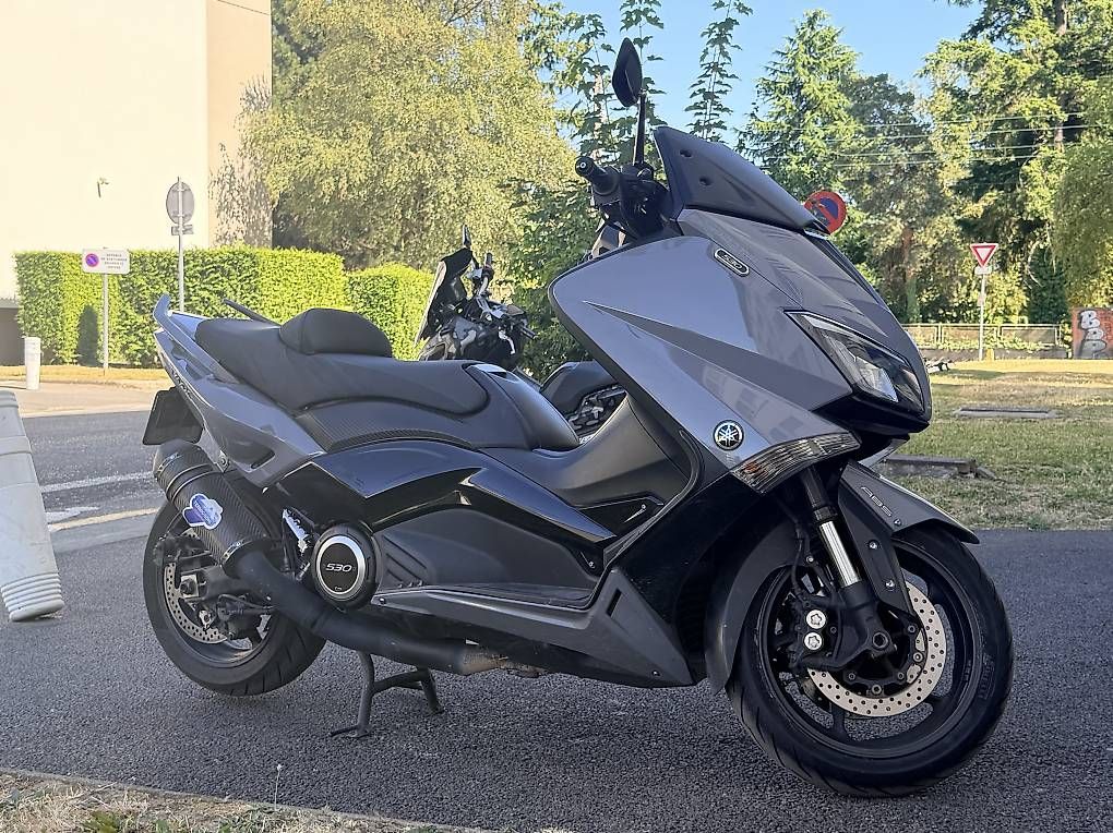 Yamaha Scooter: T-Max 530 Lux Max – Usato da Chambésy venduto da chi_7lt9 2