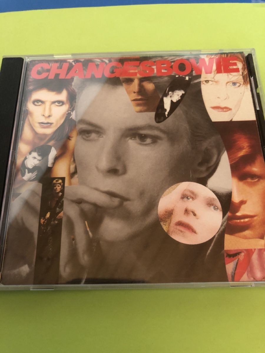 CDs: David Bowie - Changes Bowie - CD - Top Zustand! – D'occasion à Flaach par rubo7