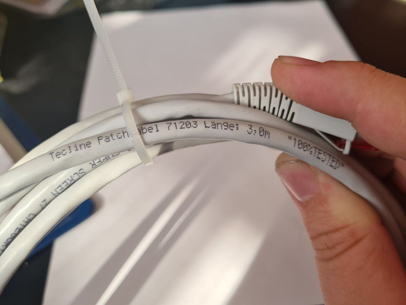 Câbles: TecLine Patchkabel 3.0m KAT.7 - LAN-kabel, Internetkabel – D'occasion à Zürich par Alibaba1234 1