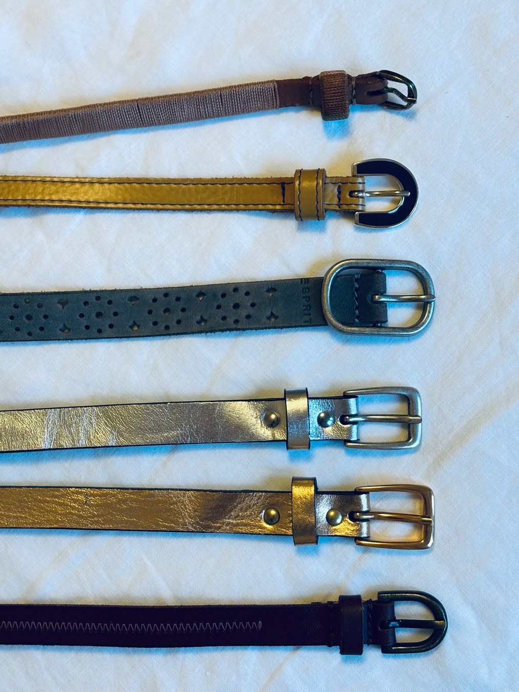 Gürtel: 6 Echtleder Damen Gürtel – Gebraucht aus Zürich von Mohndprinzessin