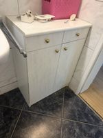 Badezimmermöbel