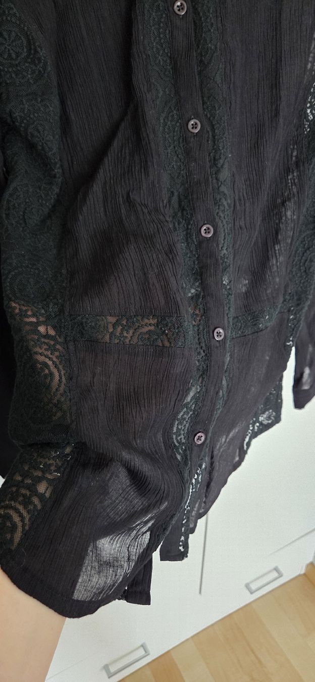 Camicette: Schwarze J.All Bluse Gr.S mit Spitze – Usato da Hellbühl venduto da Veci02 3