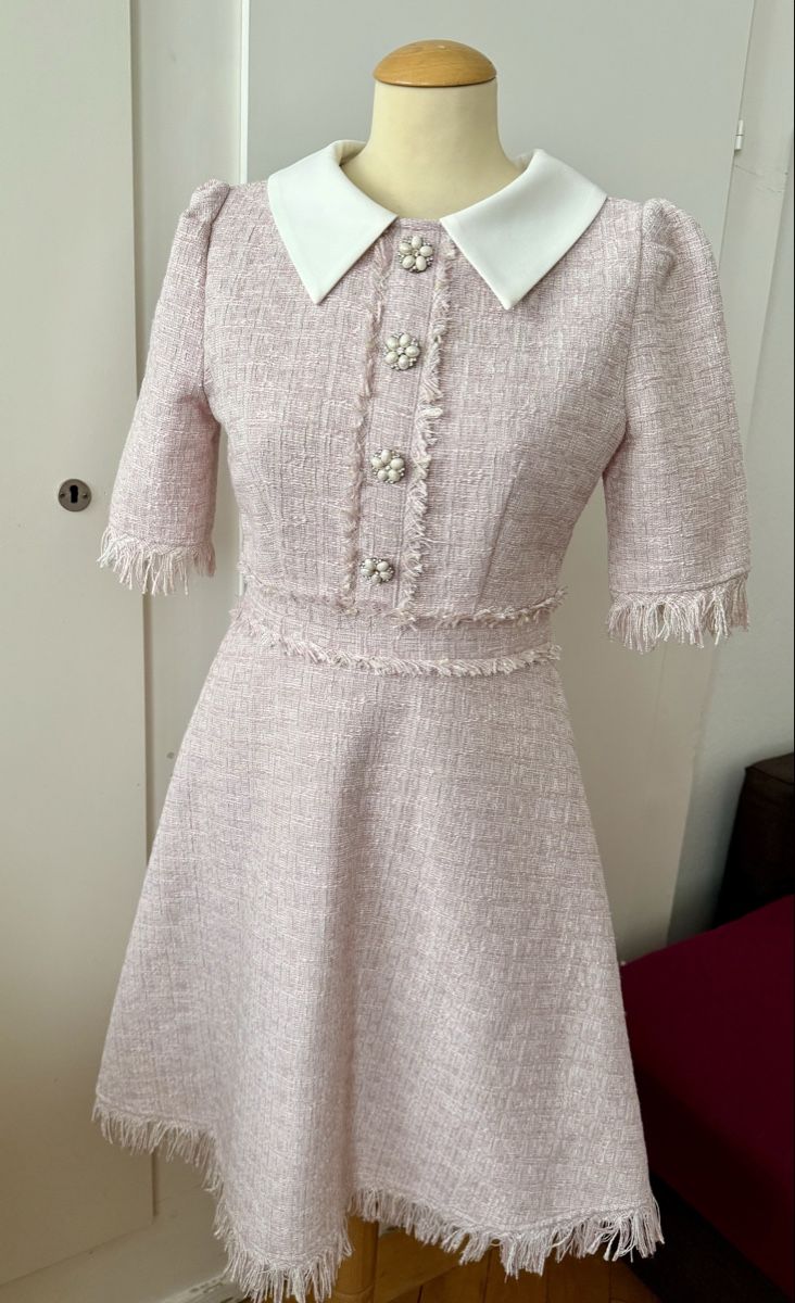 Vestiti: Robe élégante rose – Nuovo (secondo la descrizione) da Le Locle venduto da tchanatakoua