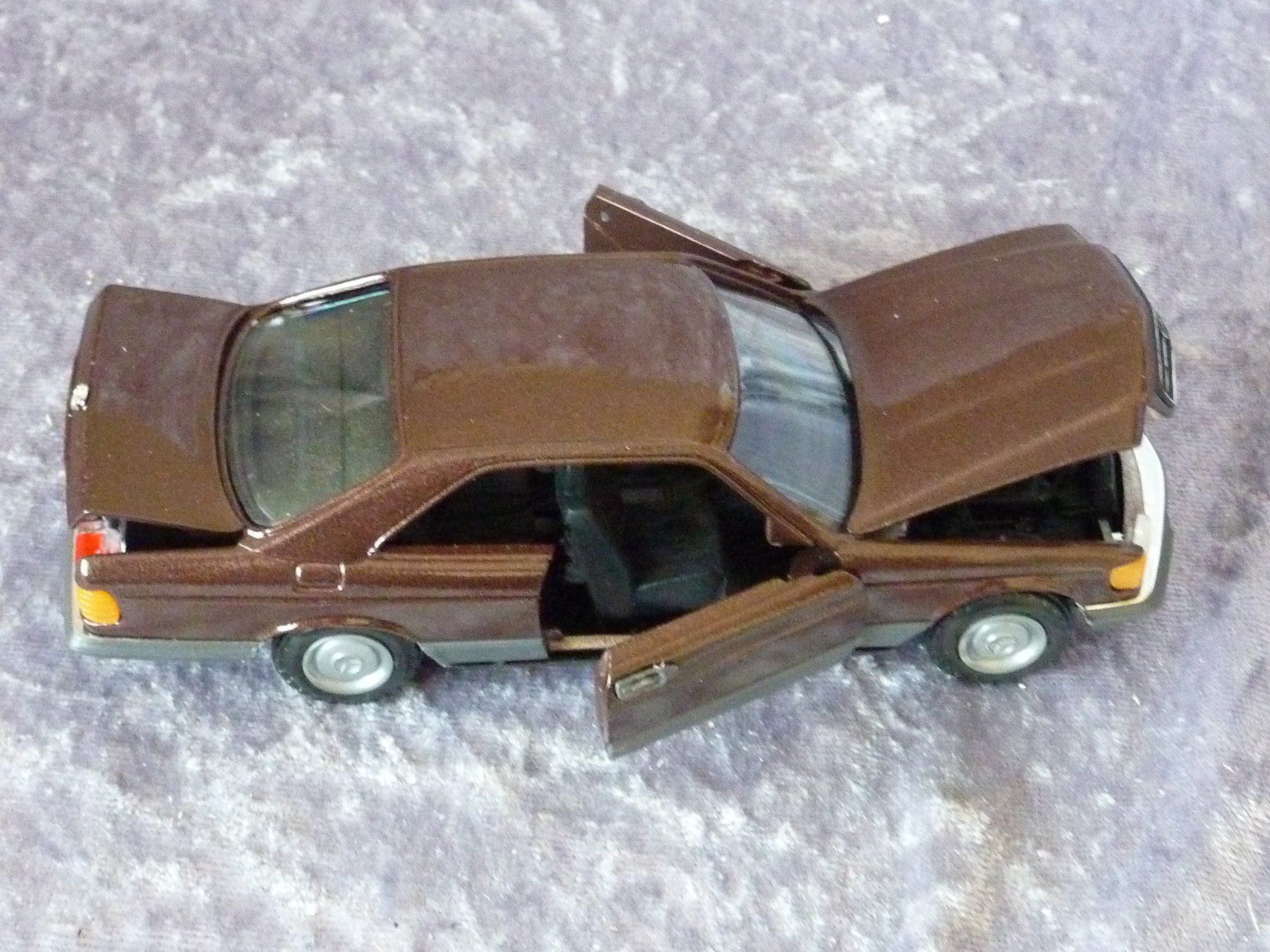 Mercedes-Benz Modellautos: Mercedes 380/500 SEC 1:35 – Neu (gemäss Beschreibung) aus Dürrenäsch von modellautos4you 3