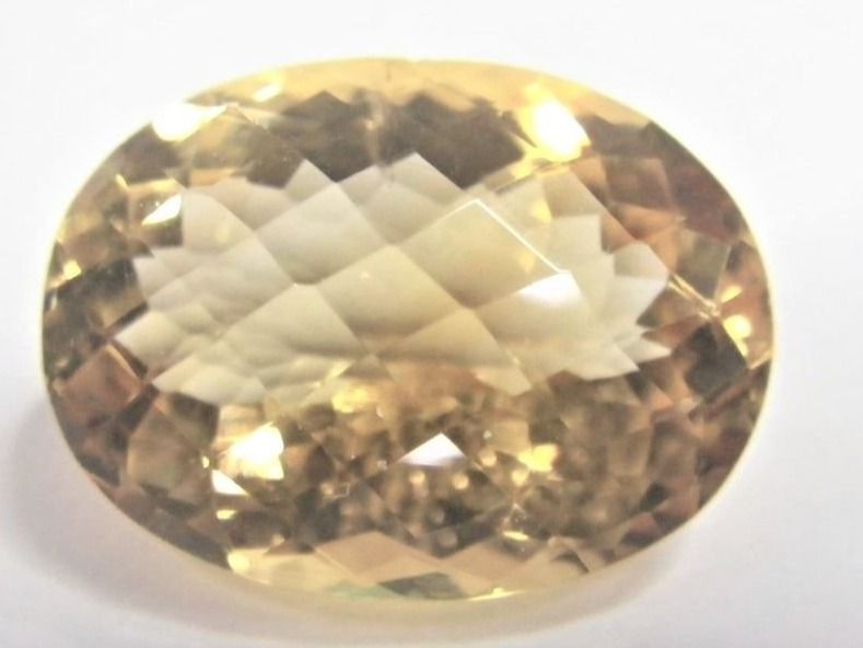 Pietre preziose: Citrine 8.39 ct - Valeur 143 Fr. – Nuovo (secondo la descrizione) da Grimisuat venduto da Valgem 1