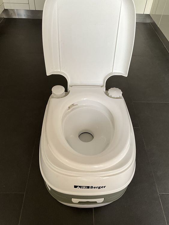 WC: Camping Chemie Toilette Berger – Gebraucht aus Wetzikon ZH von Lofty 1