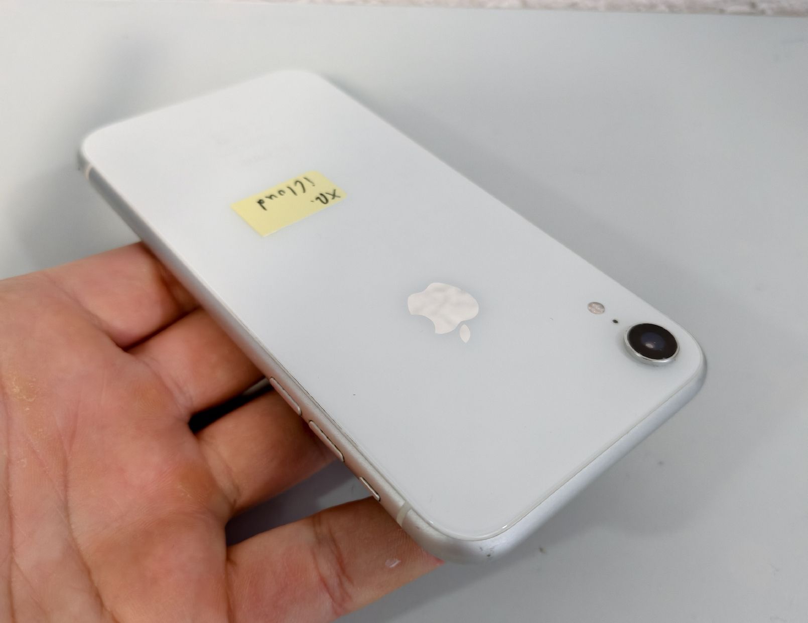 Apple Telefoni cellulari / Smartphones: iPhone XR weiss – Difettoso da Ehrendingen venduto da Rocky985 2