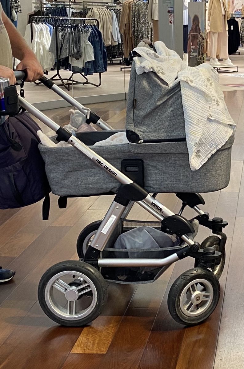 ABC Design Poussette: Kinderwagen ABC Design – D'occasion à Schneisingen par Mc-23
