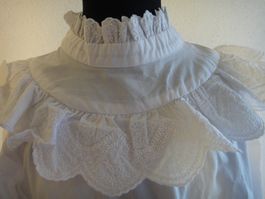 Neue Weisse Bluse, Rüschenbluse, Gr. 10 Jahre