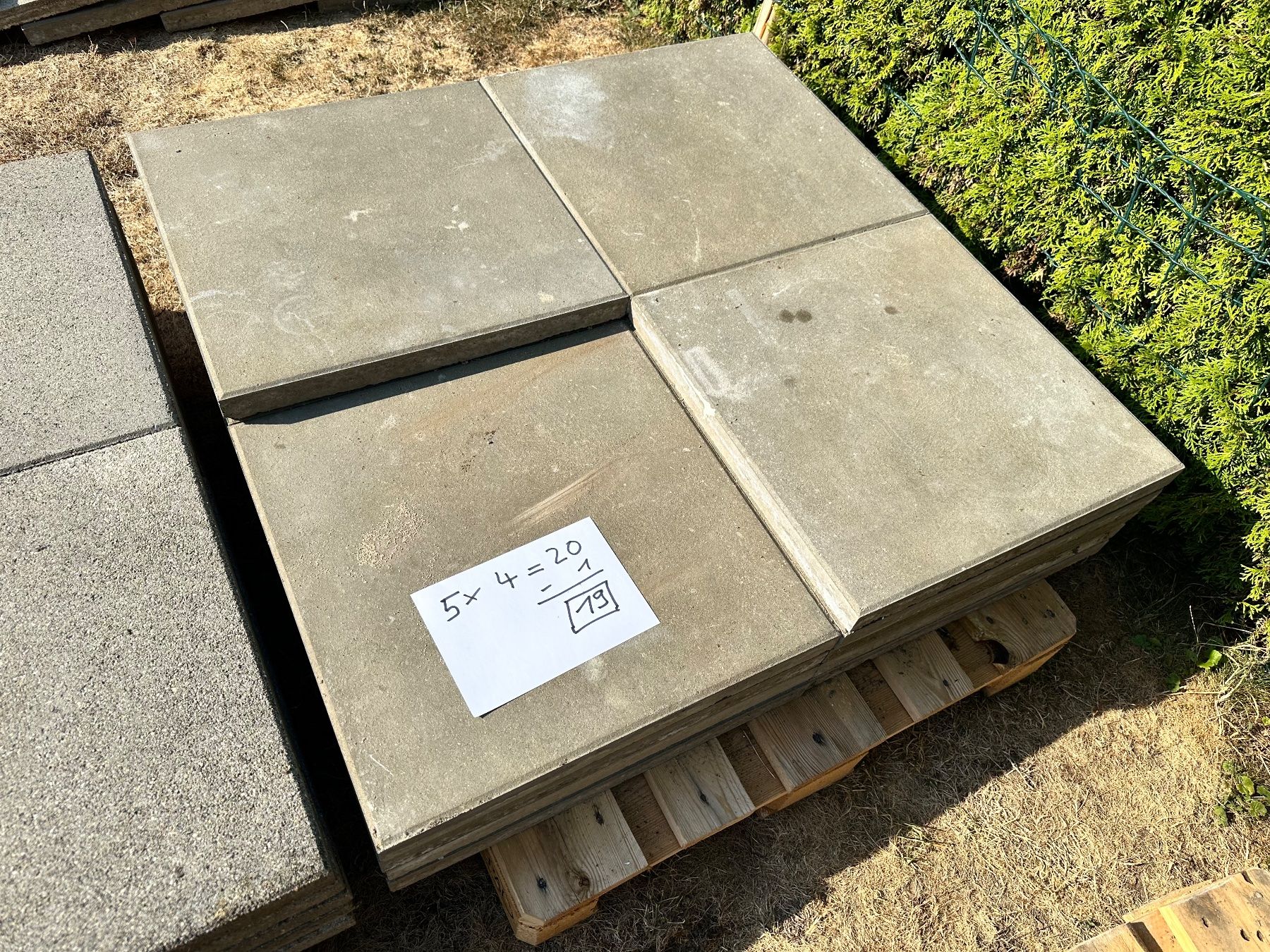 Bodenbeläge: Zementplatten gebraucht – Gebraucht aus Bichelsee von Fm5555555