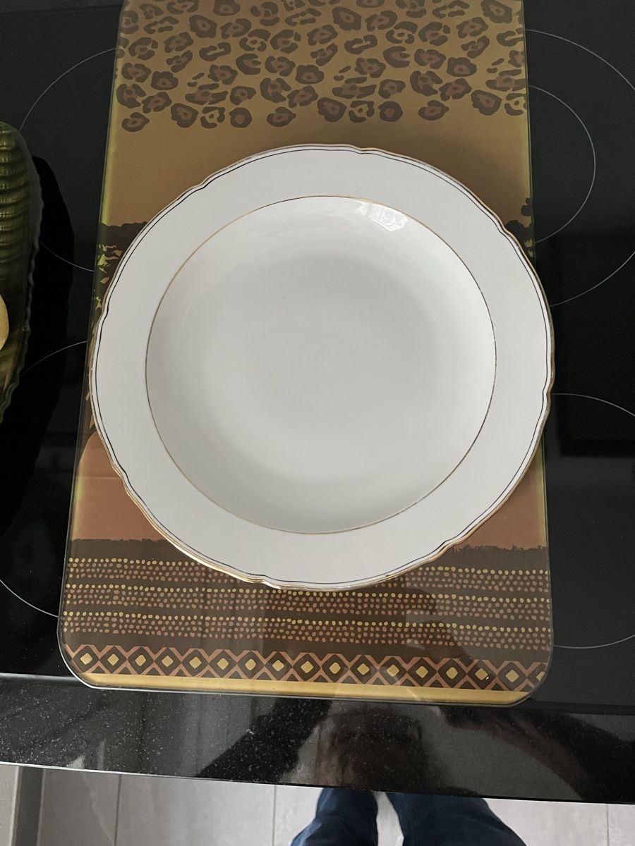 Set di piatti: Geschirr Antik  – Usato da Schliern b. Köniz venduto da medion3098 2