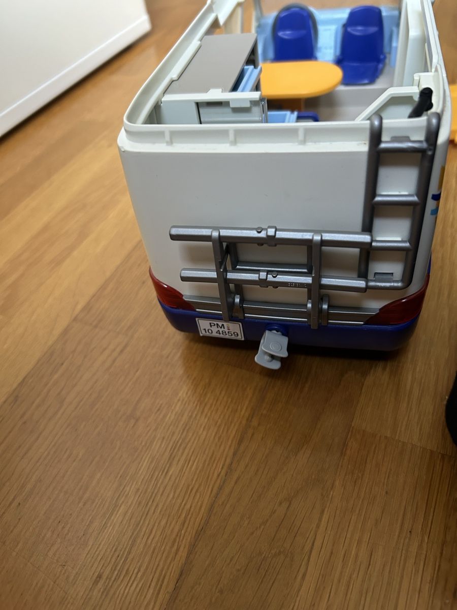 Playmobil Giocattoli: Playmobil Camper – Usato da Zürich venduto da Petrita 7