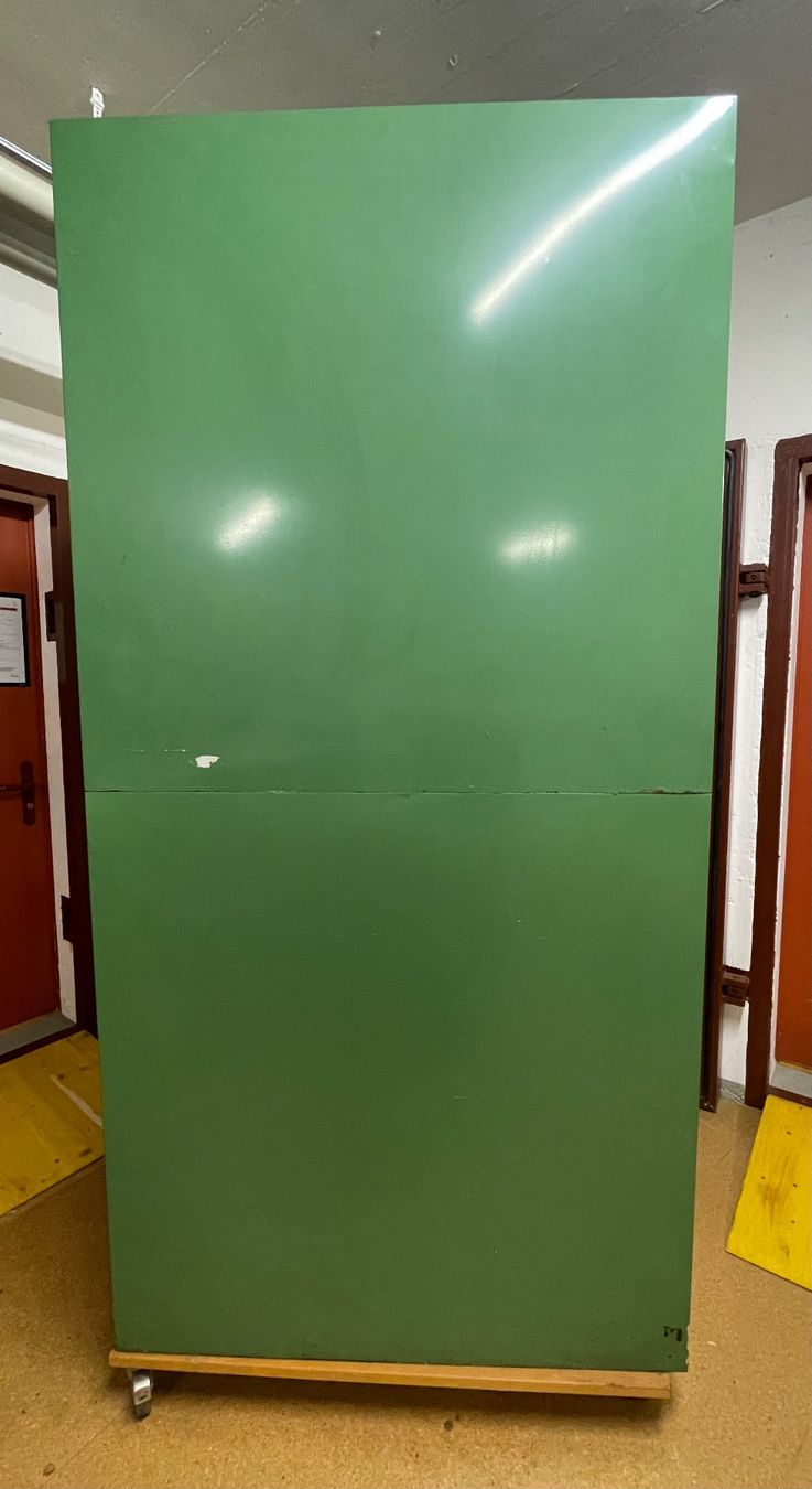 Armadi: Metallschrank – Usato da Sonnental venduto da ed02 3