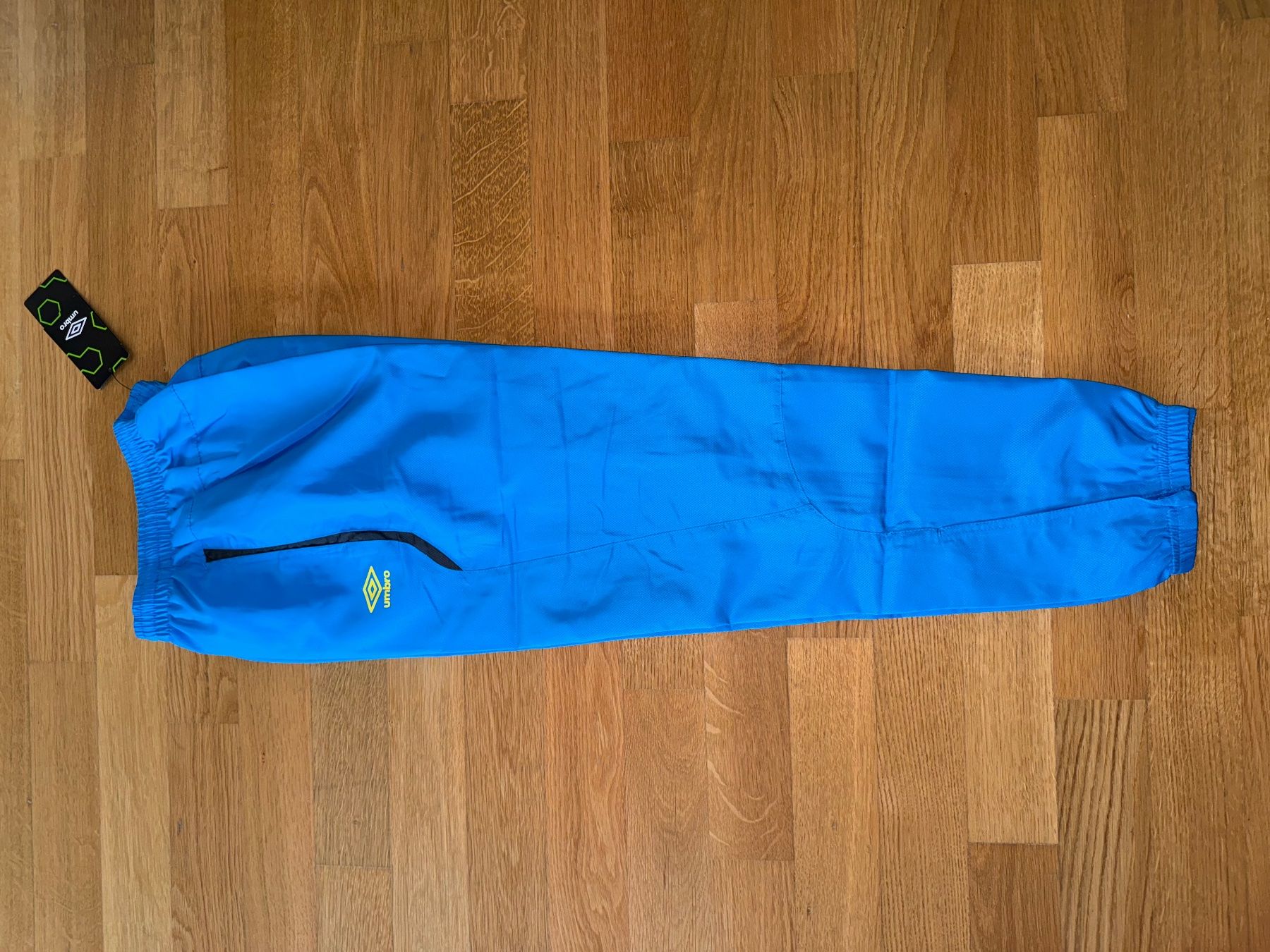 Hosen: Bas de jogging Umbro NEW – Neu und originalverpackt aus Cologny von PEACEANDLOVE 1