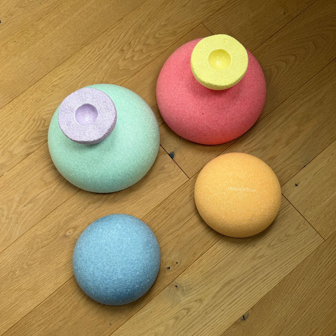 Giocattoli: STAPELSTEIN INSIDE RAINBOW PASTEL – Usato da Luzern venduto da welcometomyjungle 1