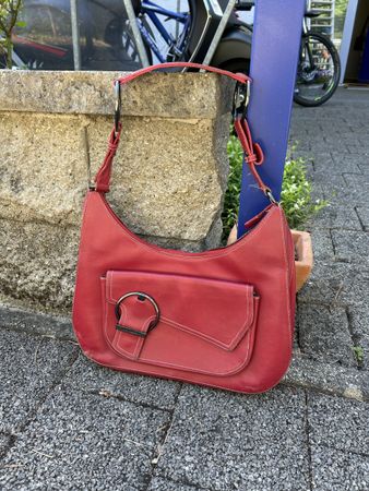 Lancel Paris Handtasche aus Leder, rot