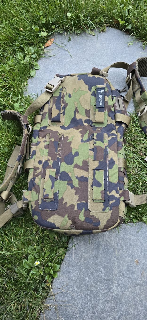 Zaini: Pitchfork Systems Rucksack swiss camo  – Usato da Schaffhausen venduto da aos_hv6l 1