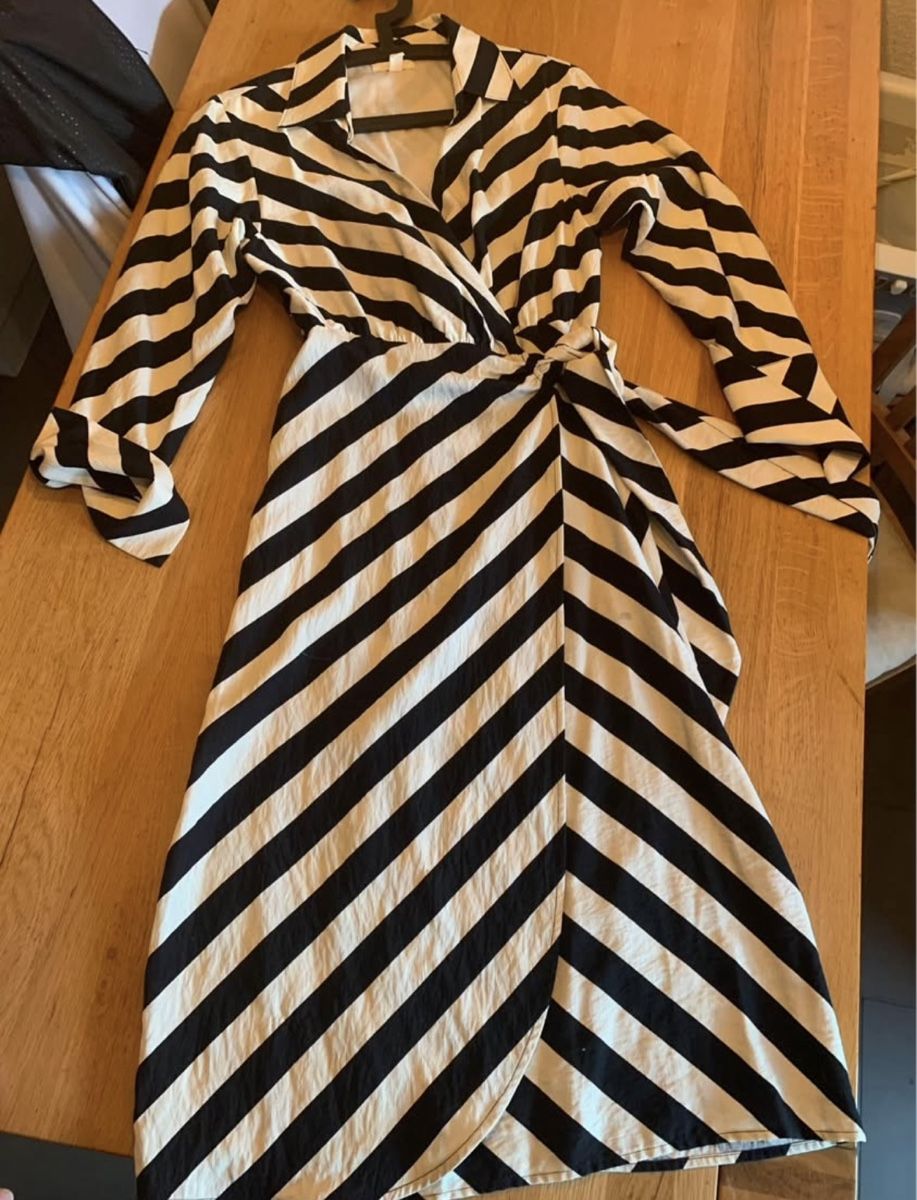H&M Vestiti: Robe taille XS/S h&m – Usato da Attalens venduto da Skorpionica