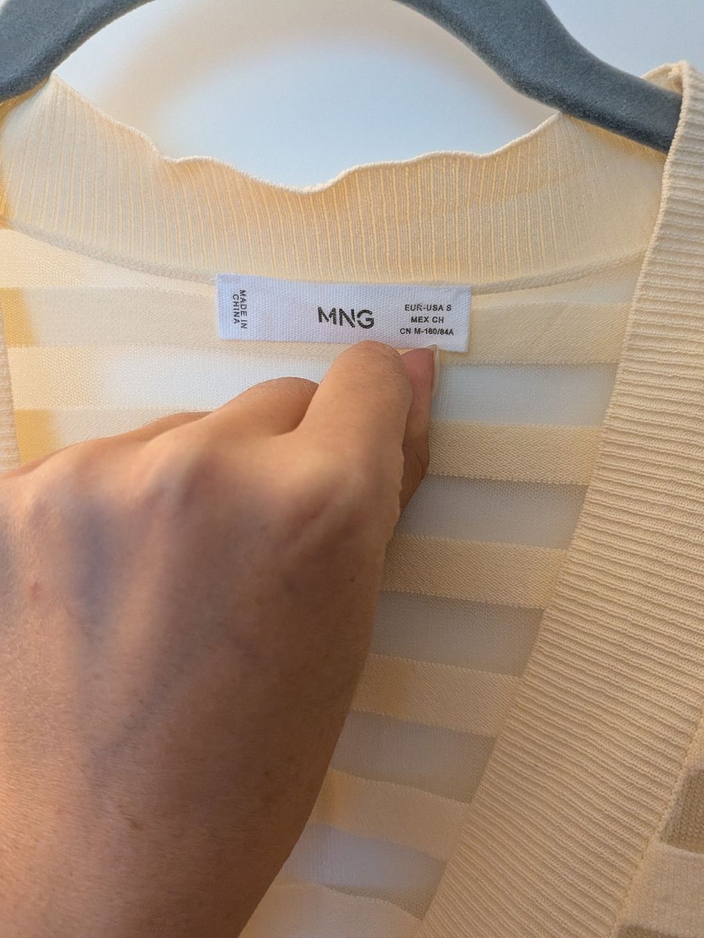Mango Maglioni & Felpe: Mango Cardigan cream size S transparent stripe pattern – Nuovo (secondo la descrizione) da Herzogenbuchsee venduto da sdu_sbb 3