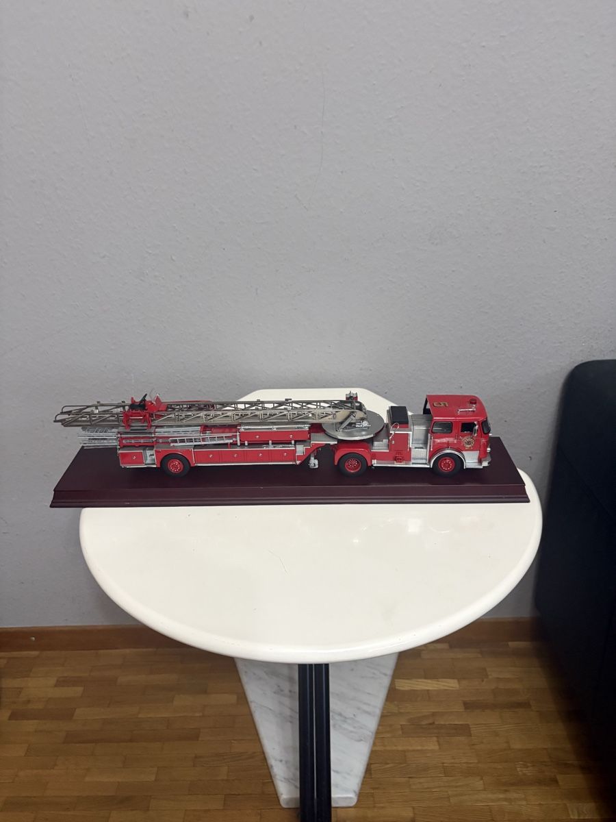 Kits de montage: Grande camion de pompiers  – D'occasion à petit lancy par FerreiraLuis 5
