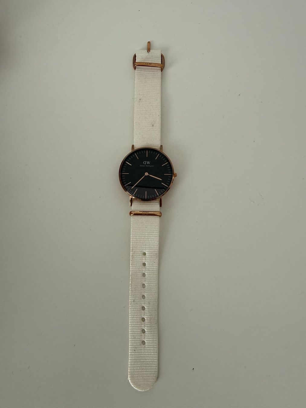 Daniel Wellington Orologi: Daniel Wellington Uhr – Usato da Ostermundigen venduto da sandrabriggen