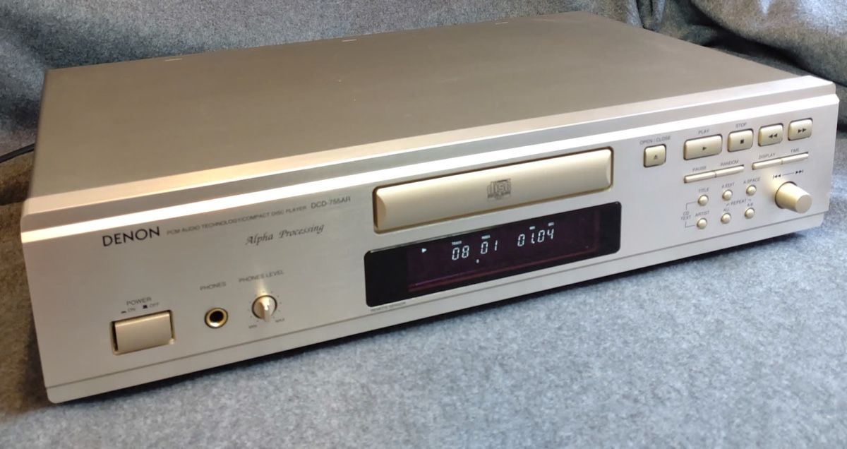 Denon Lettore multimediale & Streamer: Denon DCD 755AR CD Player  Champagner – Usato da Trimbach venduto da ELITA-5 2