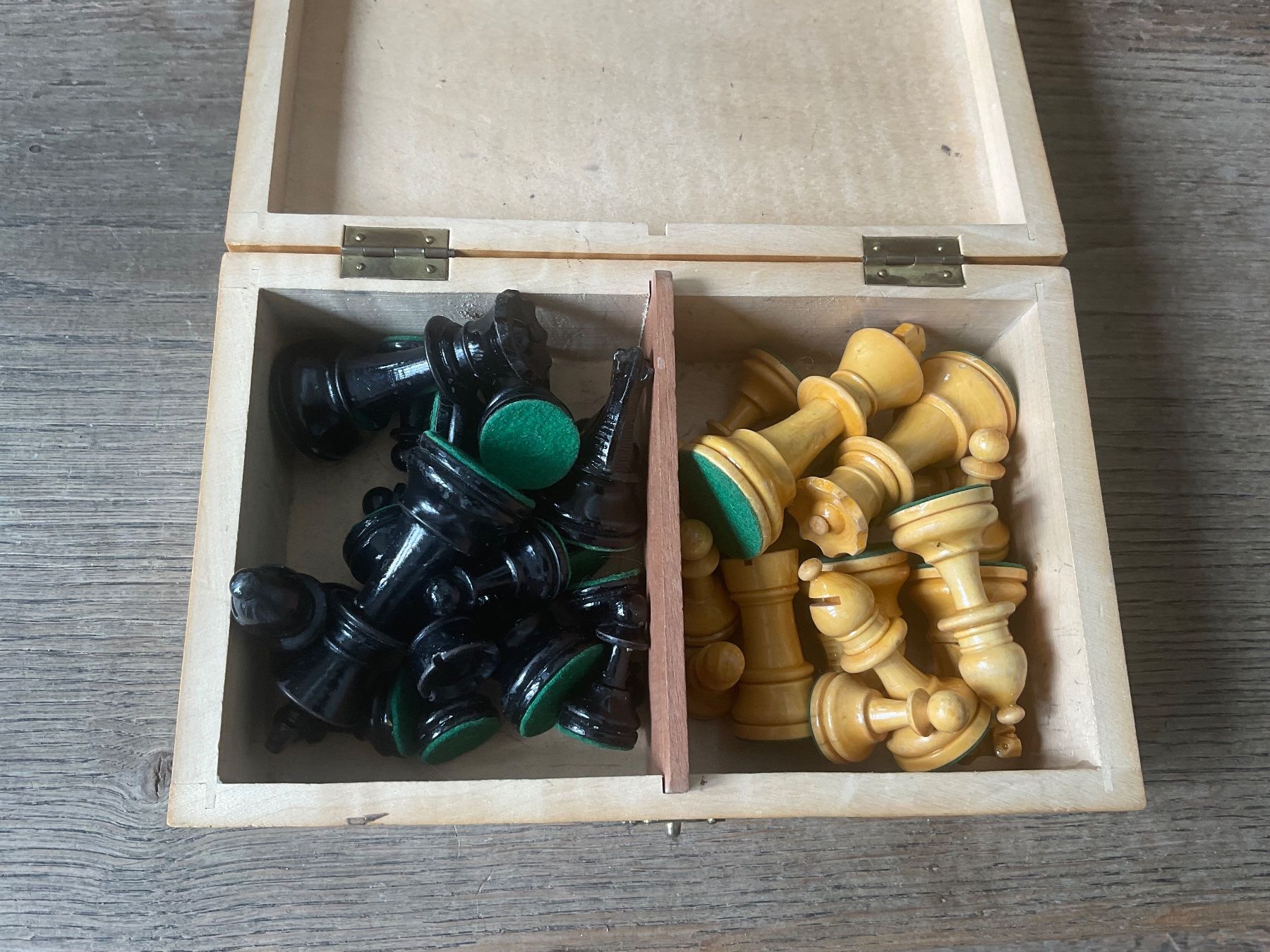 Giochi: Schach Schachfiguren Staunton ? VERSAND 10.- – Usato da Aarau venduto da Galaktos