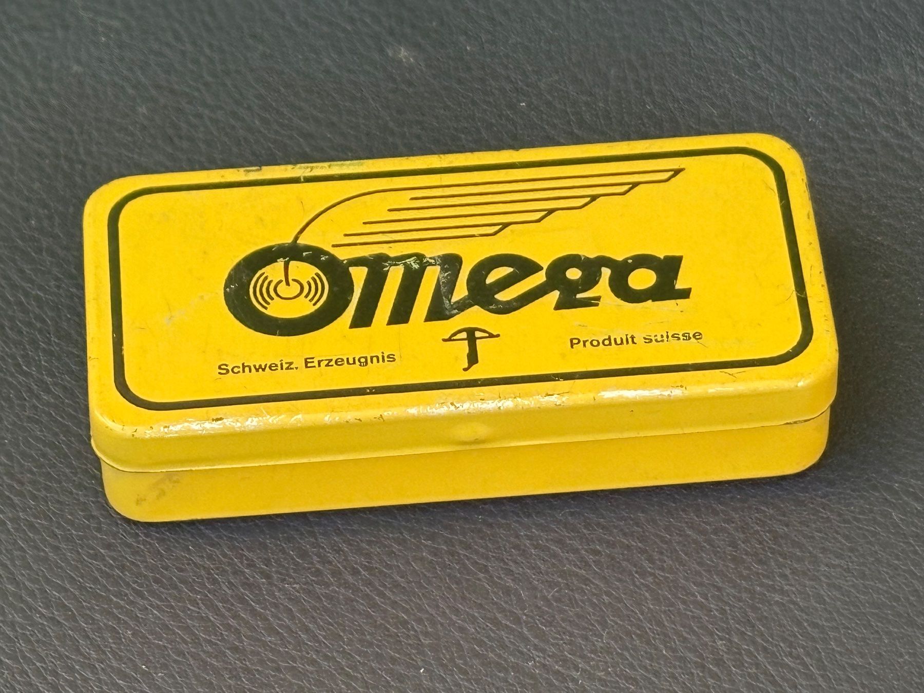 Pezzi di ricambio: alte Schweizer Velo Flickzeug - Dose     Omega – Usato da Wil SG venduto da rolandsflohland