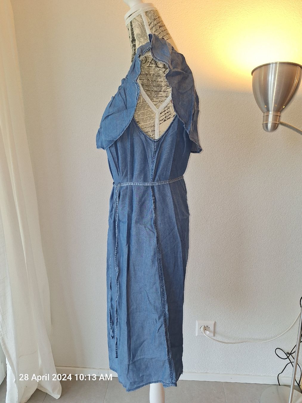 H&M Kleider: Jeans kleid – Gebraucht aus Marin-Epagnier von Natasa82 2