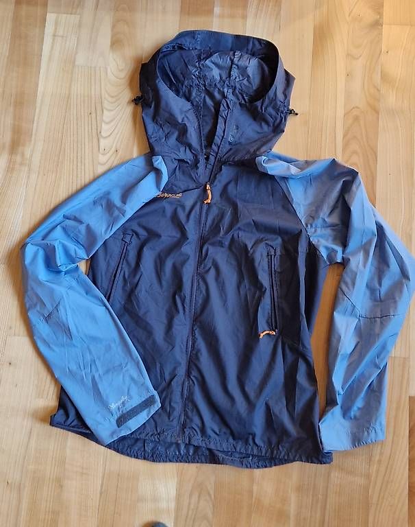 Bergans Giacche: Bergans Slingsby Ultra Lady Jacket – Usato da Effretikon venduto da suhini01