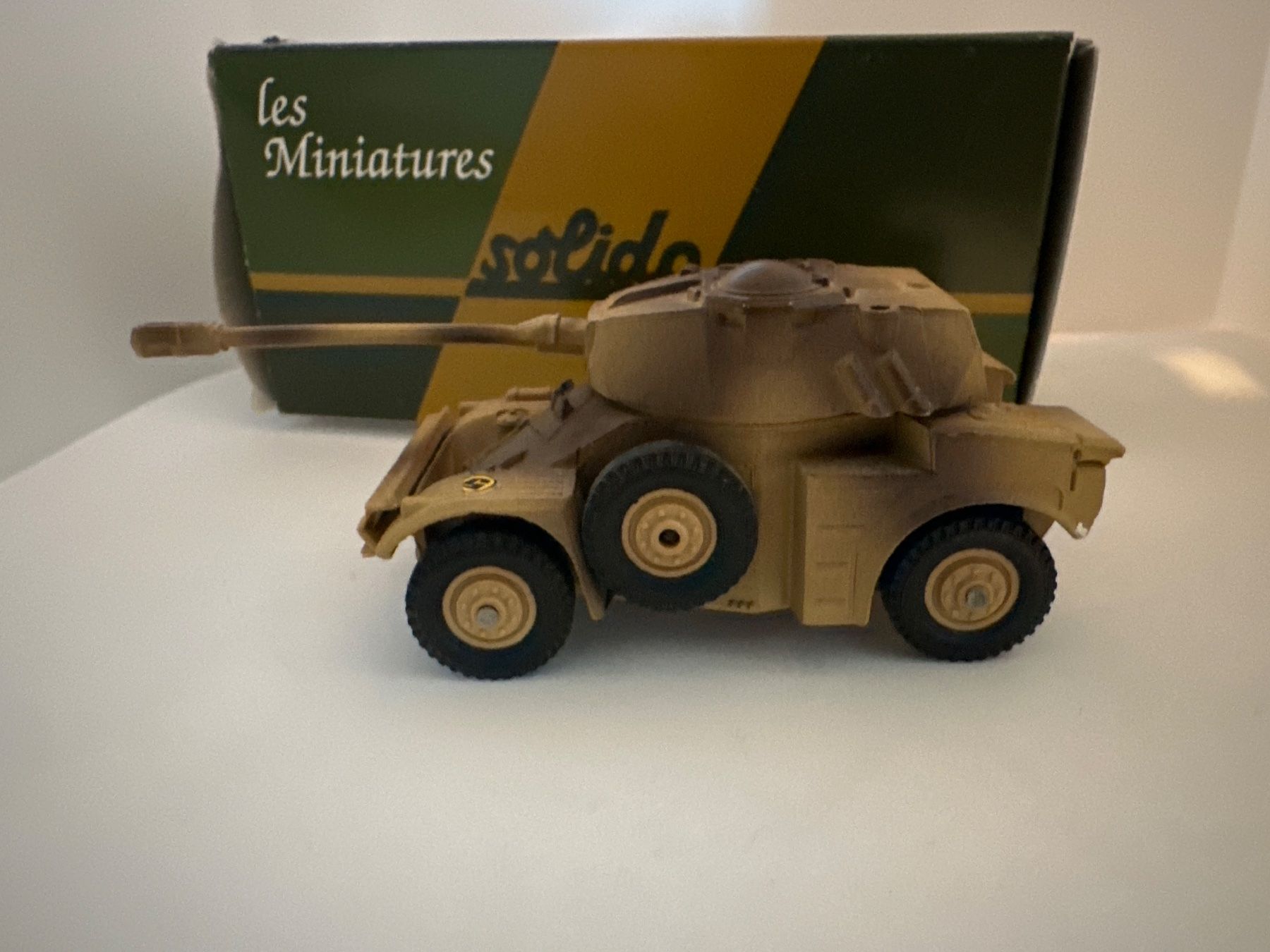 Solido Voitures modèles: SOLIDO PANHARD AML H90F1 – D'occasion à St-Légier-Chiésaz par EvaVDRiviera 2