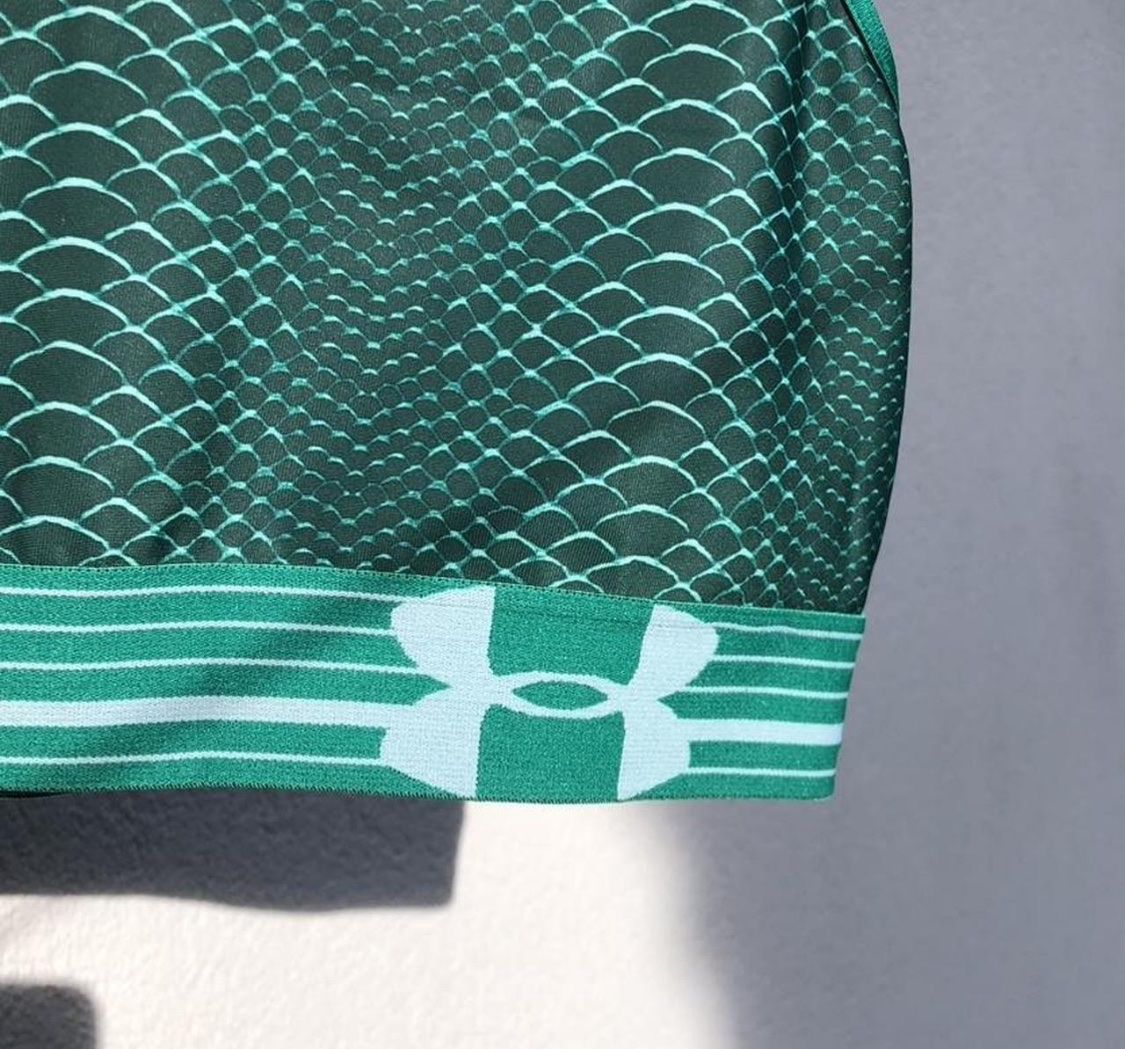 Altra biancheria intima: Under Armour Sport BH – Usato da Fribourg venduto da ann_l9b7 2