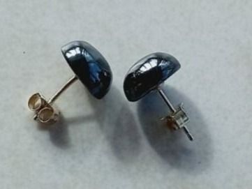 Orecchini pendenti & Orecchini a lobo: Hämatit Silber Ohrstecker – Nuovo e nell'imballaggio originale da Winistorf venduto da acreativ4