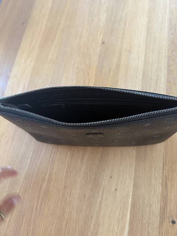 Mcm Borse: MCM Pouchette – Usato da Niederglatt ZH venduto da ale_9sjb 1