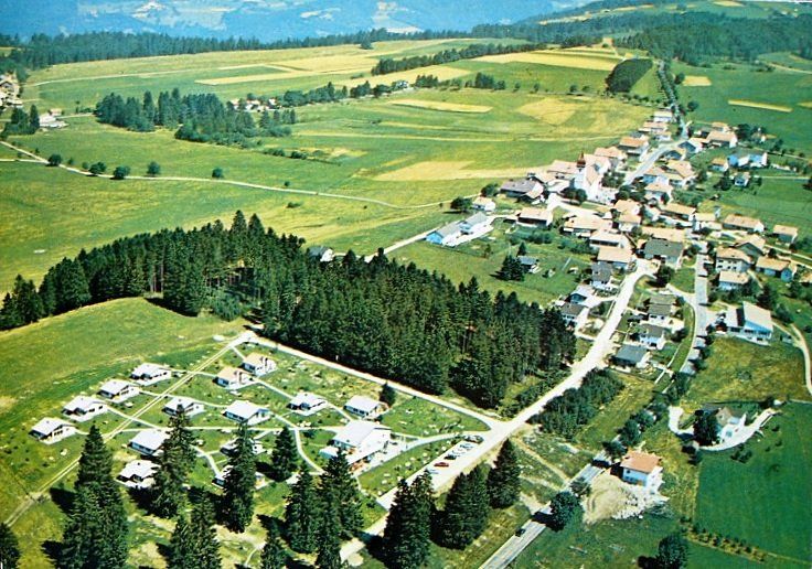 Ansichtskarten: MONTFAUCON vue aérienne – Gebraucht aus Jona von philajona