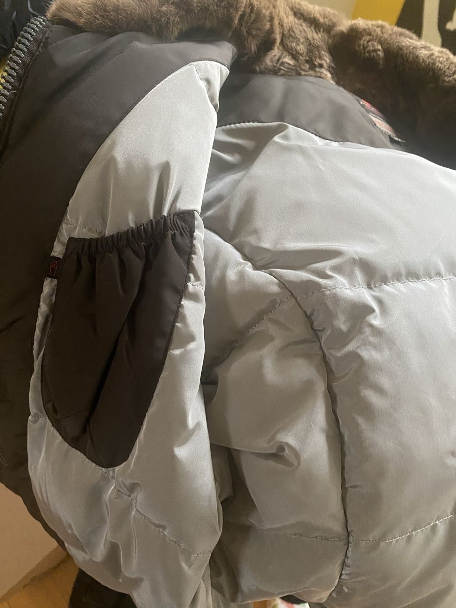 Peuterey Jacken: Warme Winterjacke Peuterey Daunen Gr.40 – Neu (gemäss Beschreibung) aus Matten b. Interl von Kings-Fashion 3