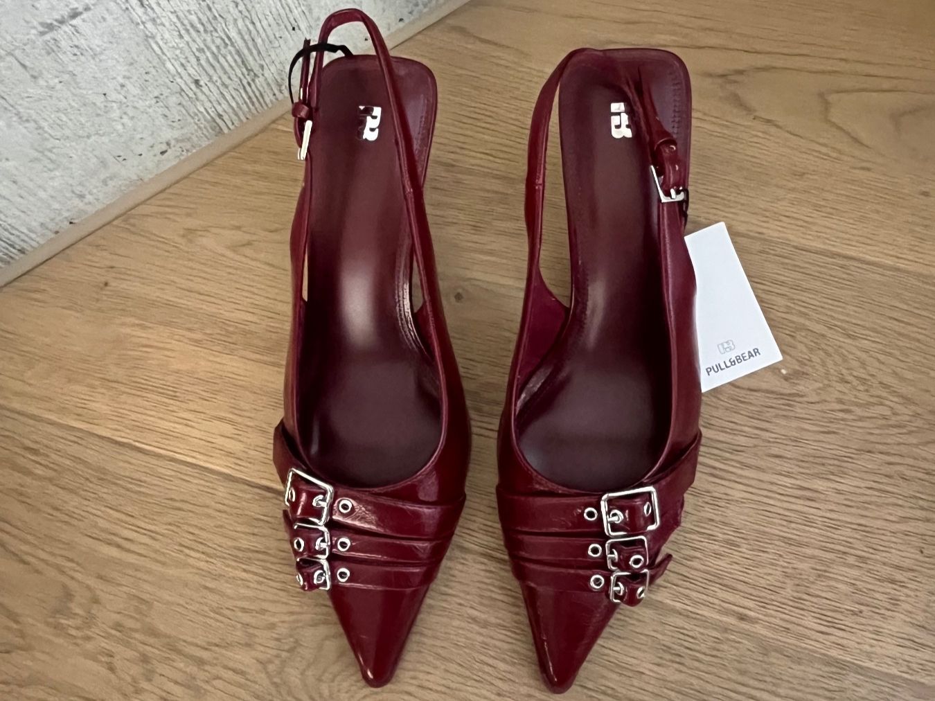 Pull&Bear Damenschuhe: Absatzschuhe/Pumps bordeauxrot, neu – Neu (gemäss Beschreibung) aus Bottmingen von sto_vzt2