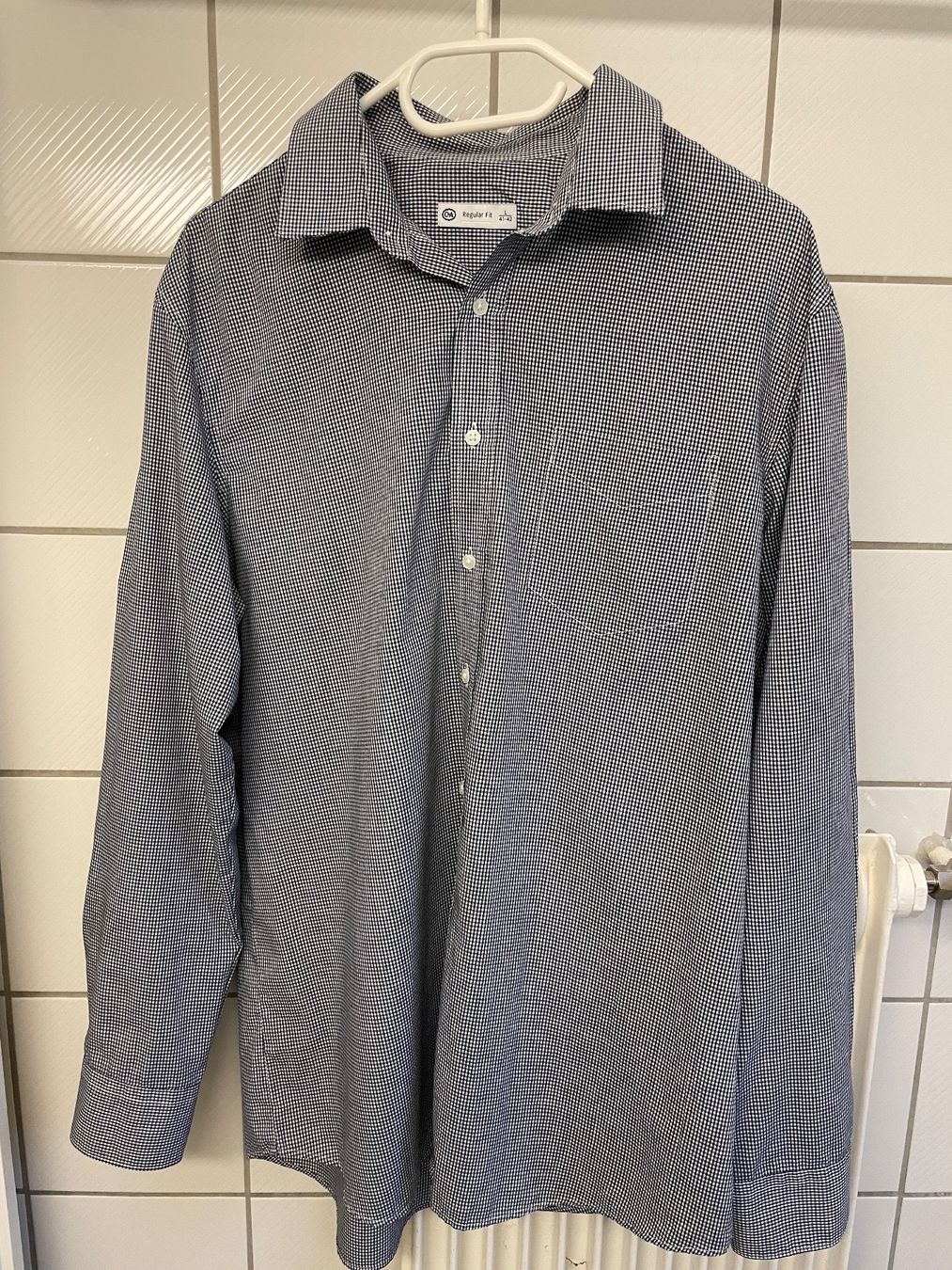 C&A Camicie: Herrenhemd C&A Regular Fit Grösse L. – Nuovo (secondo la descrizione) da Adliswil venduto da StephanieAnnina 1