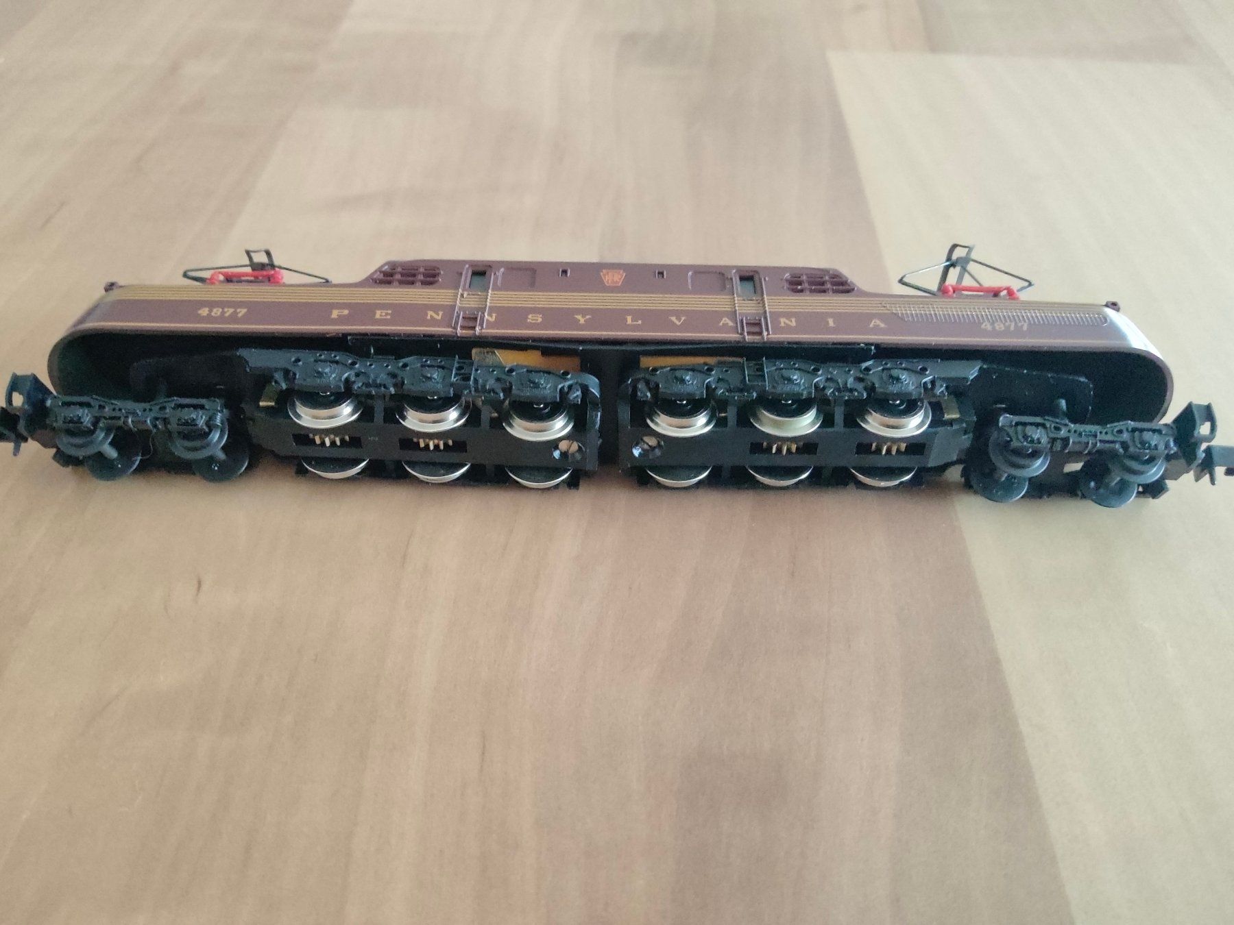 Arnold Modellini di ferrovie: Arnold 5106 PRR GG1 #4877 – Usato da Siebnen venduto da han_xck2 3