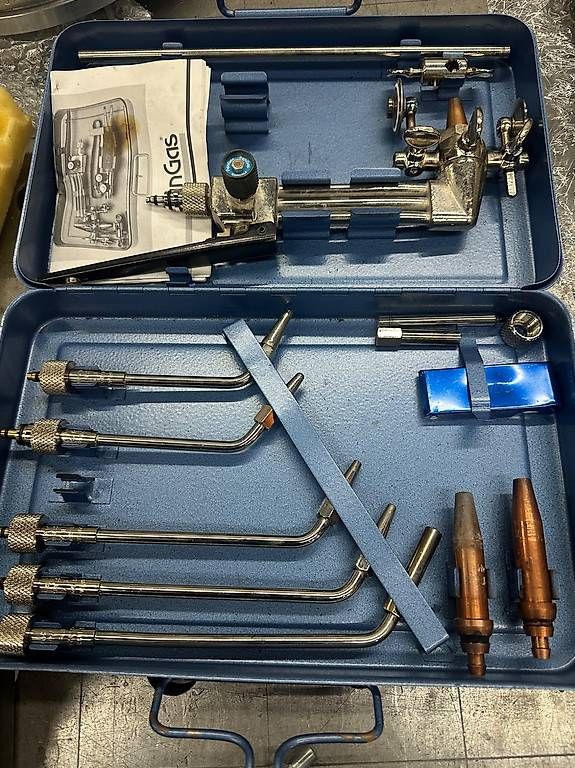 Saldatori: Autogen Anlage inkl. Manometer  – Usato da Aathal-Seegräben venduto da rom_cg7q 2