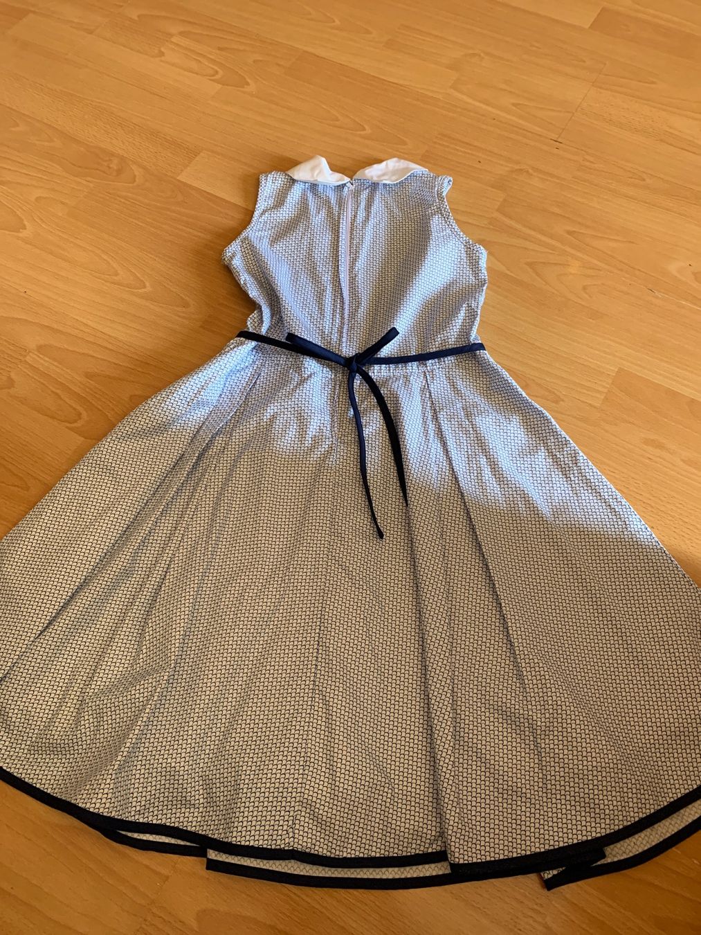 Vestiti & Gonne: Magnifique robe de qualité taille 146-152 – Usato da MEYRIN venduto da Gwendo10 1