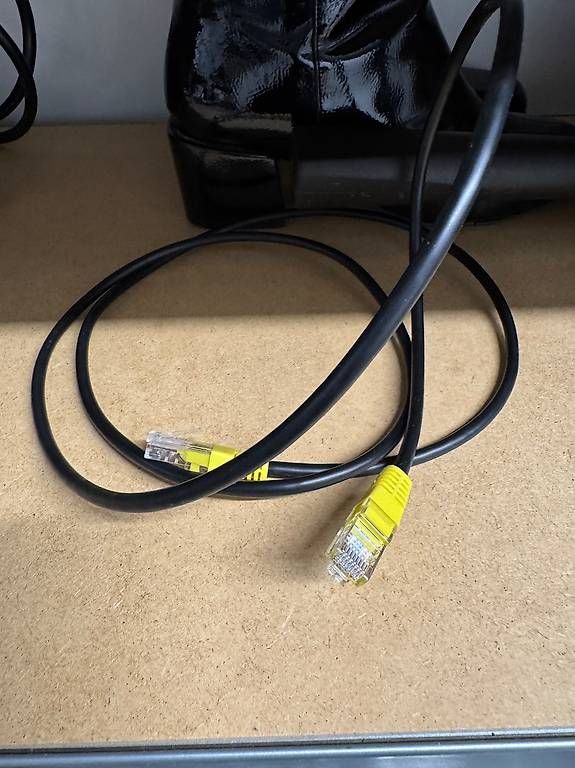 Câbles: Internet Cable RJ-45 (1 meter) – Neuf (Voir description) à Schübelbach par Rahnmont